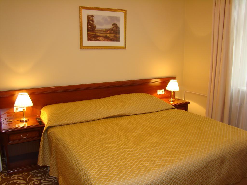 Hotel Saint Petersburg Karlovy Vary Phòng bức ảnh