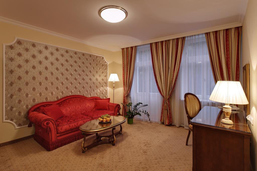 Hotel Saint Petersburg Karlovy Vary Ngoại thất bức ảnh