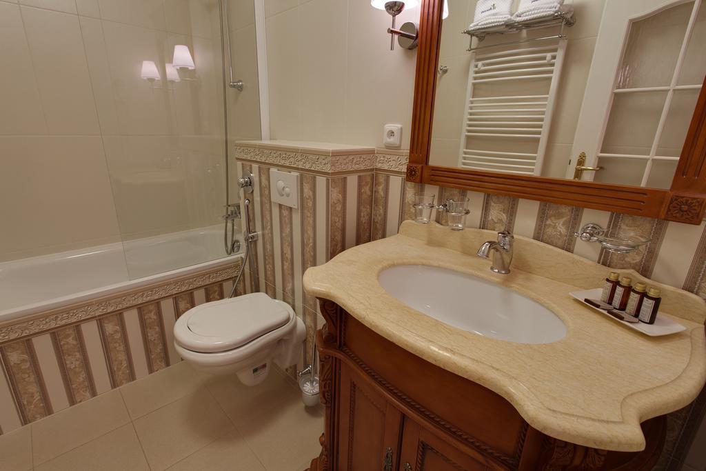 Hotel Saint Petersburg Karlovy Vary Ngoại thất bức ảnh